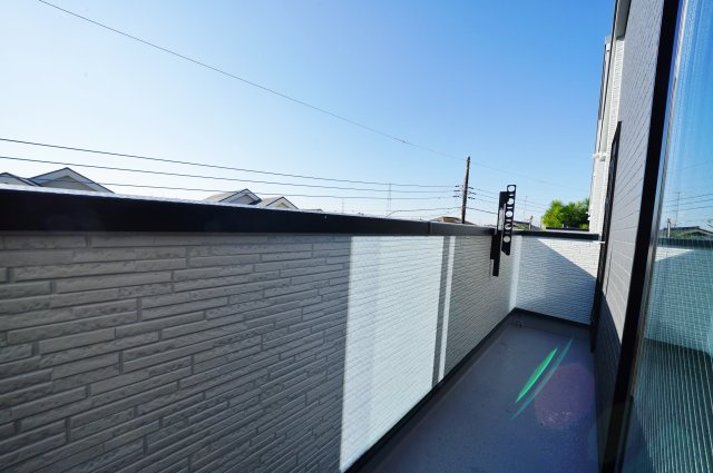 【横浜市旭区南希望が丘96-6全2棟新築戸建て】★仲介手数料無料★（善部小学校・南希望が丘中学校）のバルコニー
