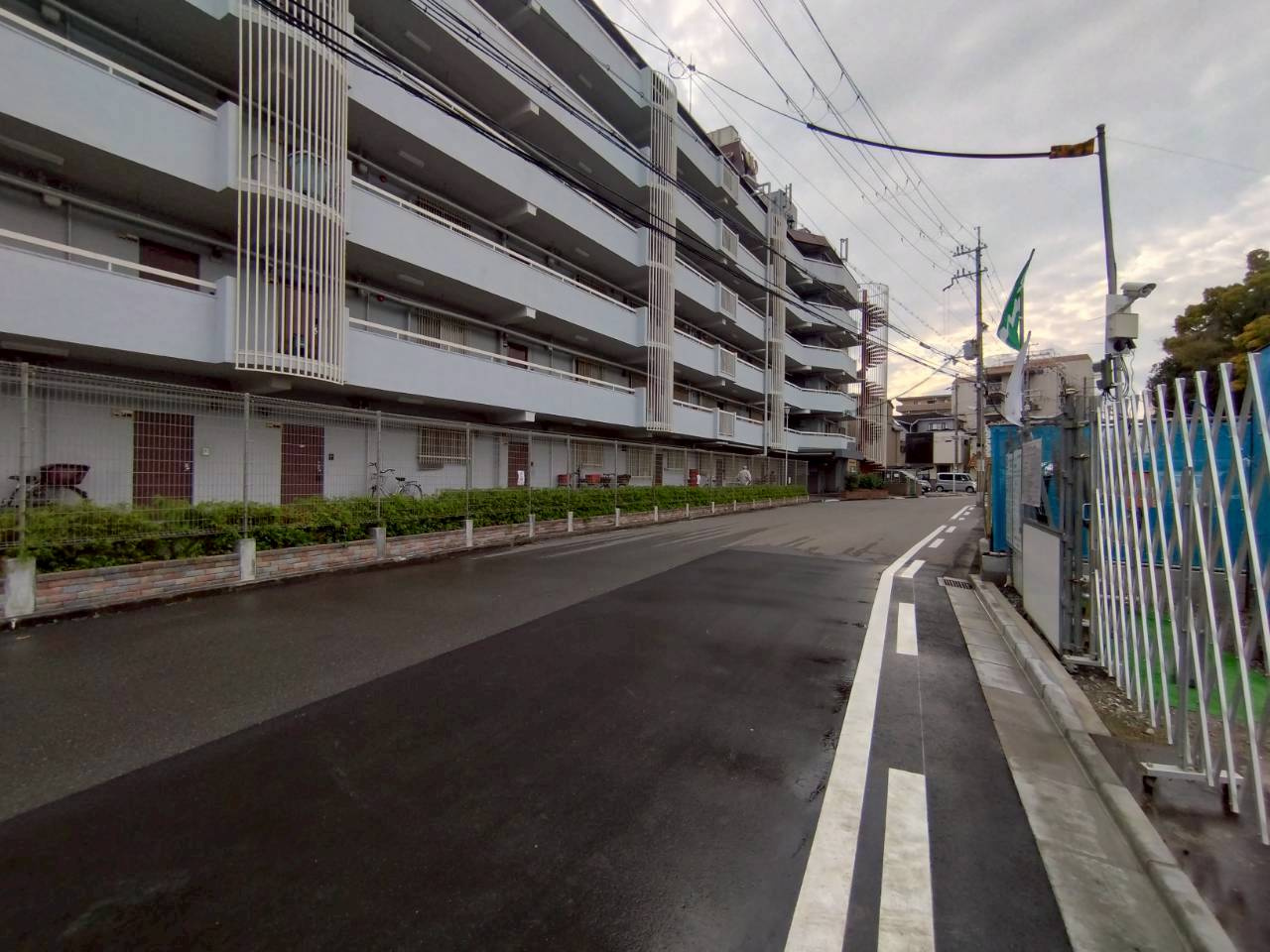 シエル・クレールの周辺