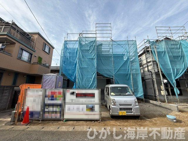 平塚市達上ヶ丘　新築戸建　全2棟の外観|11月17日撮影　建築中　現地外観