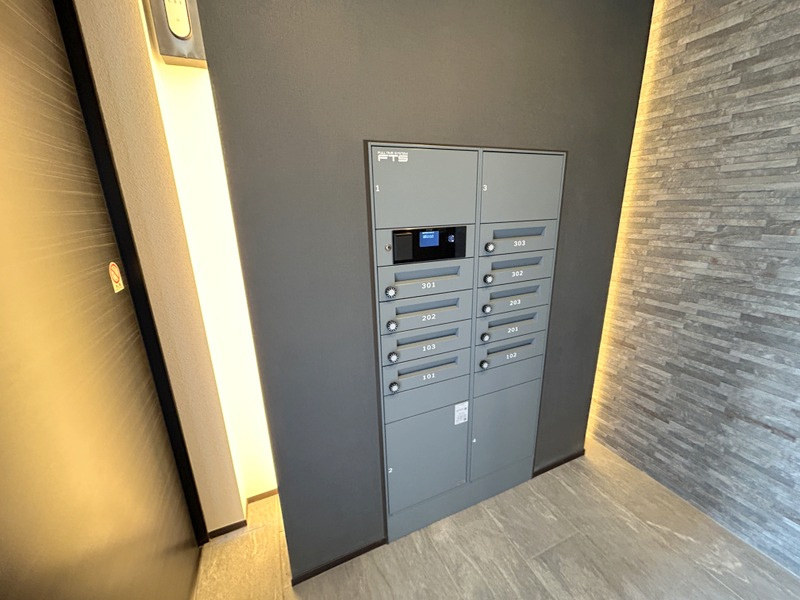 セラ　ルシャト船橋のエントランス|★耐震耐熱に優れた旭化成ペット共生ヘーベルメゾン★