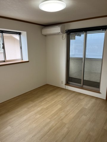 上鷺宮5丁目戸建ての居間・リビング