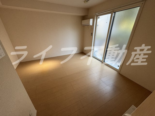 グランドールの内装|明るい室内です