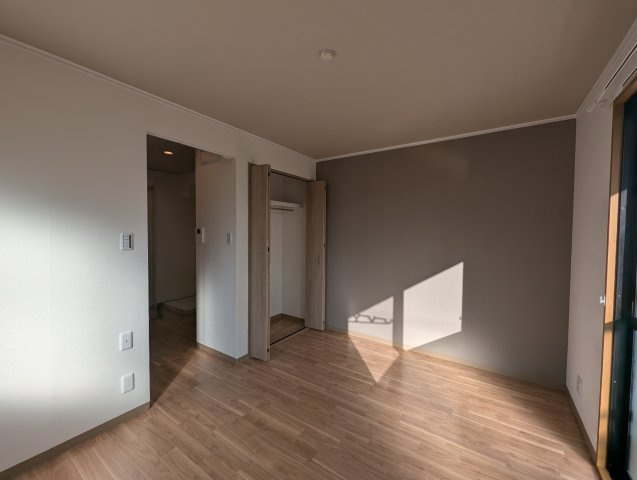 フラワーハイツ新伊丹の居間・リビング