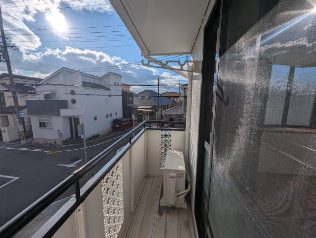 フラワーハイツ新伊丹のバルコニー