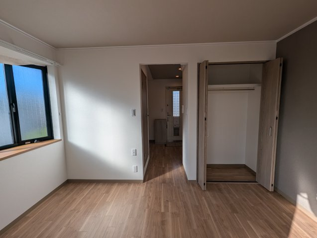 フラワーハイツ新伊丹の居間・リビング