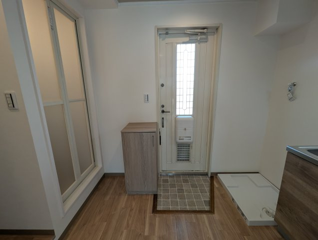 フラワーハイツ新伊丹の玄関