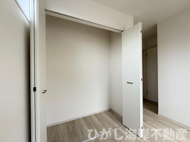茅ヶ崎市旭が丘　新築戸建　全３棟の収納|各居室　収納スペース付き