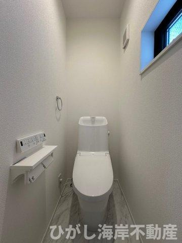 茅ヶ崎市浜須賀　新築戸建　全４棟のトイレ|洗浄機能付きお手洗い