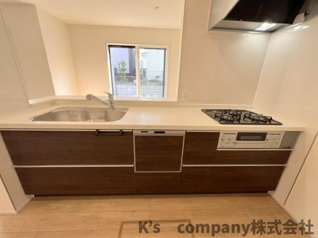 ◎高座郡寒川町倉見　新築戸建　1号棟のキッチン|落ち着きのある色調のシステムキッチン☆