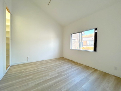 【洋室】 | 忍ヶ丘クレセントヴィラF棟