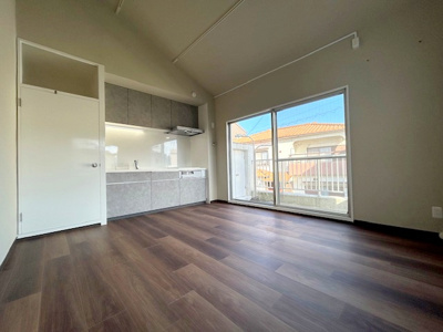 【居間・リビング】 | 忍ヶ丘クレセントヴィラF棟