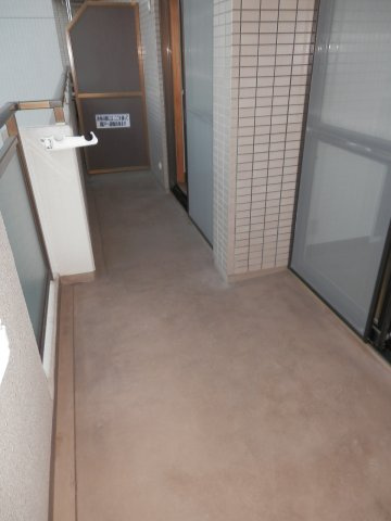 大阪市城東区関目６丁目の賃貸マンションのロビー