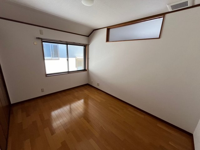 清水町戸建の居間・リビング