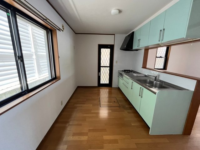 清水町戸建の居間・リビング