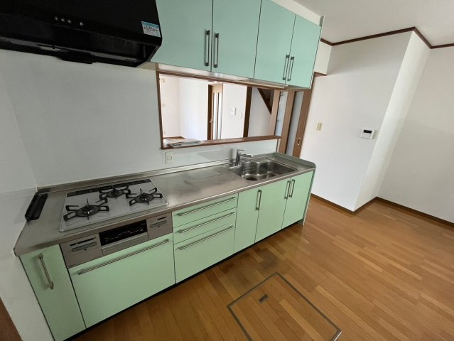 清水町戸建のキッチン