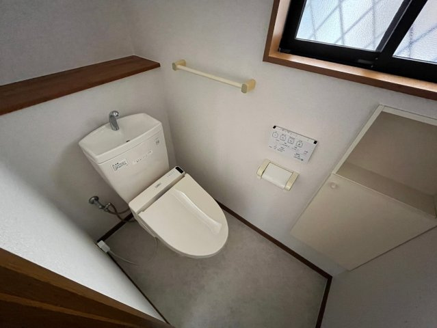 清水町戸建のトイレ