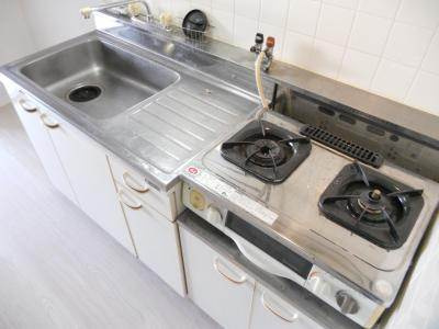ラ・セーム771のキッチン|２口ガスコンロ付