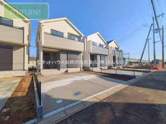 【外観】 | キッチン裏にフリースペース　保育園6分　二和東　全4棟　B号棟 | 販売現地
「洗練されたデザインが映える外観」