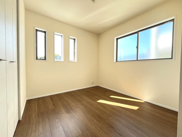 【子供部屋】 | 福岡市南区屋形原2丁目第11　1号棟（全2棟）【仲介手数料無料・0円】 | 施工例。施工例は完成時と異なる場合があります。