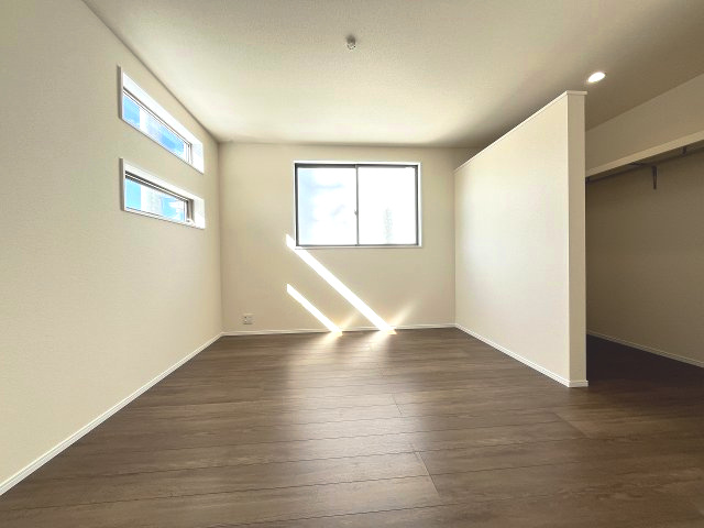 【寝室】 | 福岡市南区屋形原2丁目第11　2号棟（全2棟）【仲介手数料無料・0円】 | 施工例。施工例は完成時と異なる場合があります。