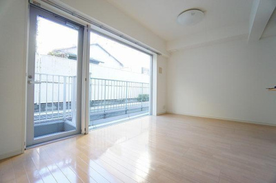 【居間・リビング】 | アーバンフラッツ目黒本町 | 居室、リビング