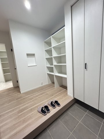 【玄関】 | トレステージ小島小学校前Ⅴ　6号地