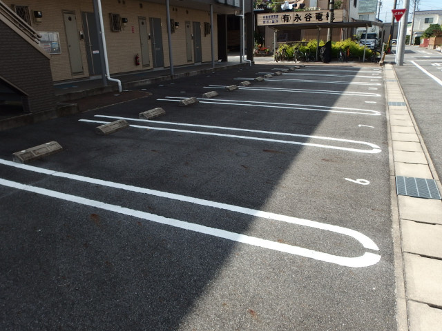 Westヴィラの駐車場
