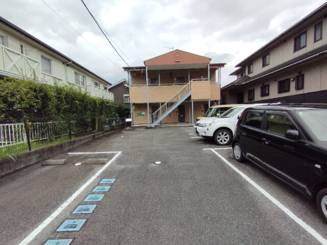 サープラス真宮の外観
