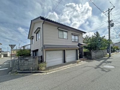 【外観】 | 新潟市東区神明町　インナーガレージ２台