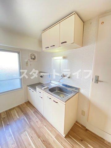 大阪市淀川区木川西１丁目の賃貸マンションのキッチン