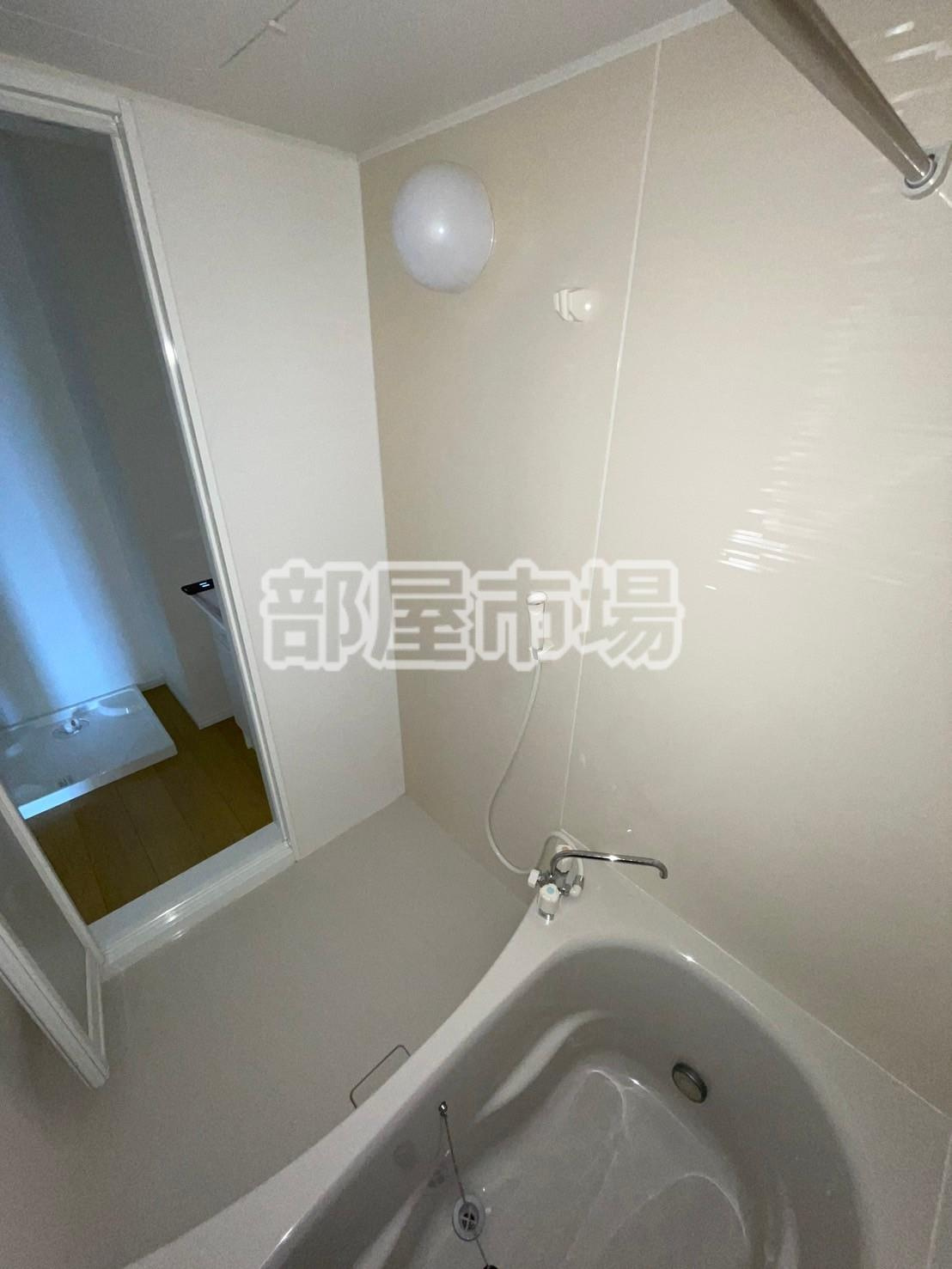 ルル浅草千束の浴室