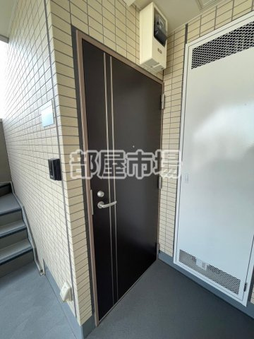 ルル浅草千束の玄関