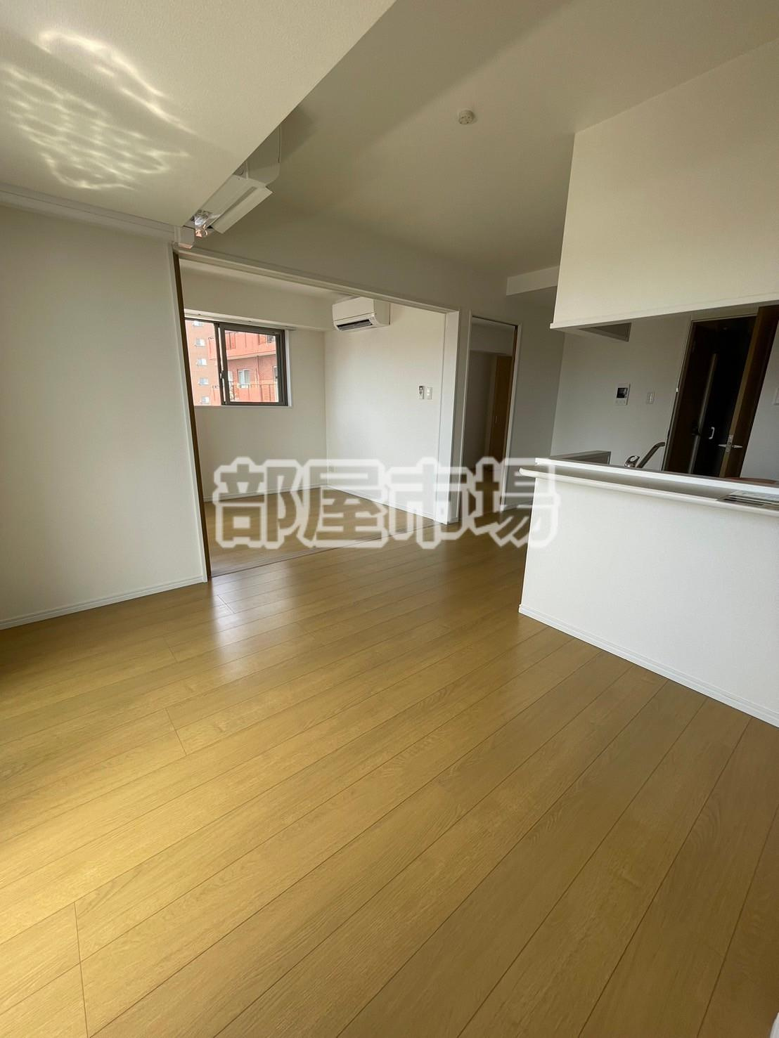 ルル浅草千束の居間・リビング