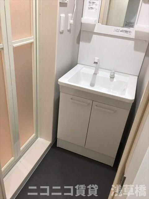 グランフィオーレ新小岩の洗面所