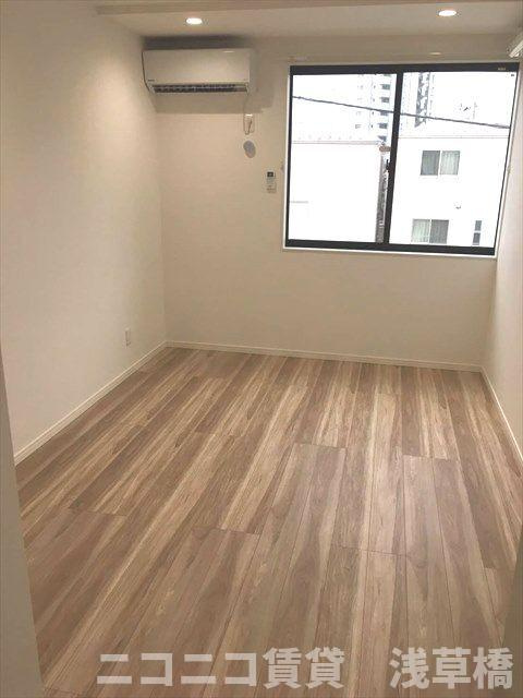 グランフィオーレ新小岩の居間・リビング