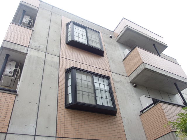 ビレッジ和志山二番館の外観