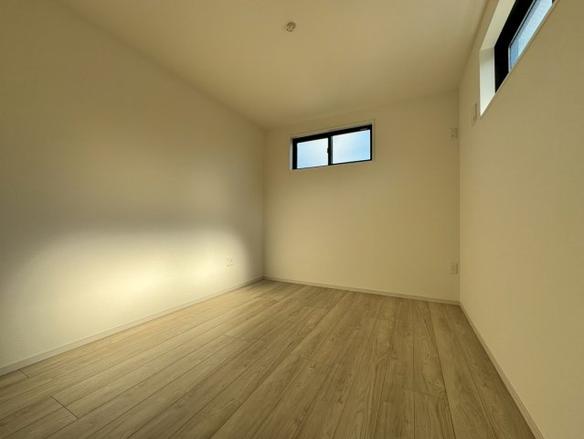 所沢市上新井４丁目新築戸建て2号地の洋室