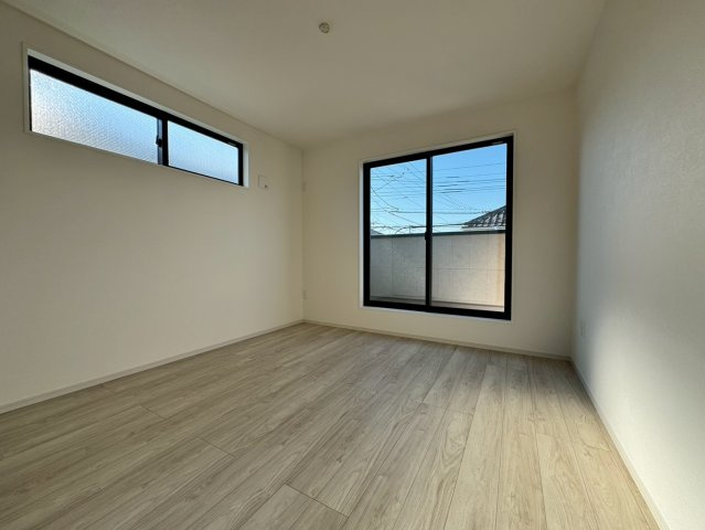 所沢市上新井４丁目新築戸建て2号地の洋室