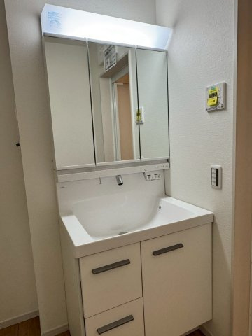 所沢市上新井４丁目新築戸建て１号地の独立洗面台