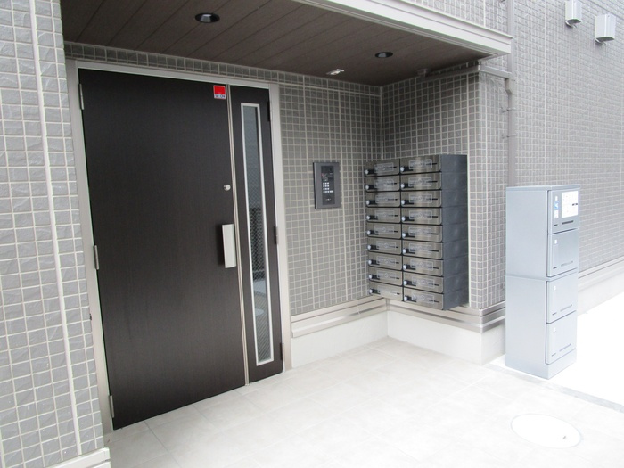 D-assembleのエントランス