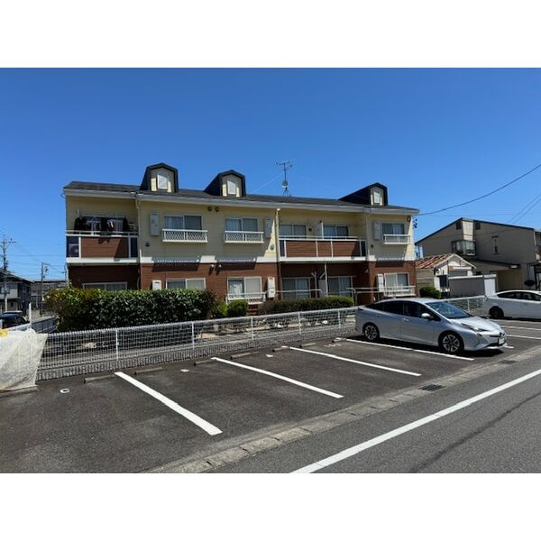 サンコーポラスの駐車場