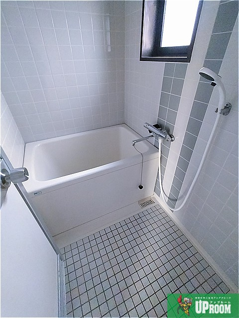 コーポクラウンの浴室