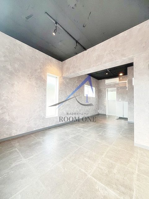 STAGE MIZONOKUCHIの居間・リビング|洋室のお部屋です。