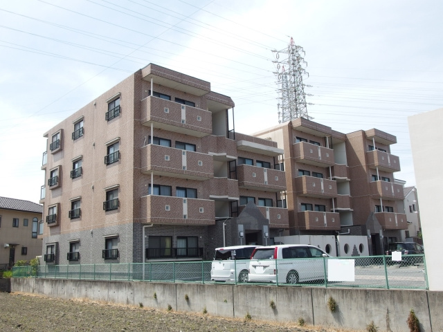 グリーンタウン宮地　A棟の外観
