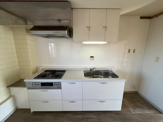  泉北城山台三丁住宅のキッチン