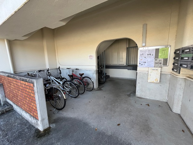  泉北城山台三丁住宅のエントランス