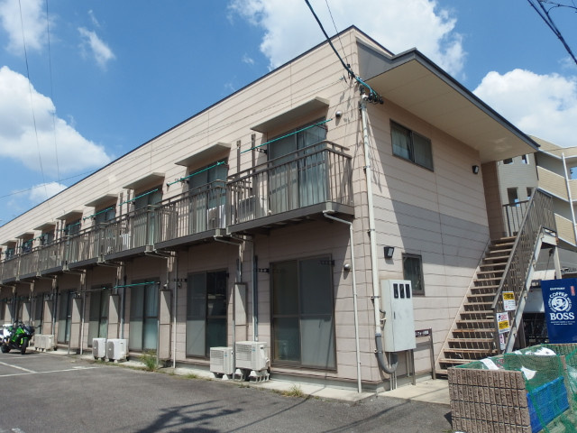 コンフォール野添の外観