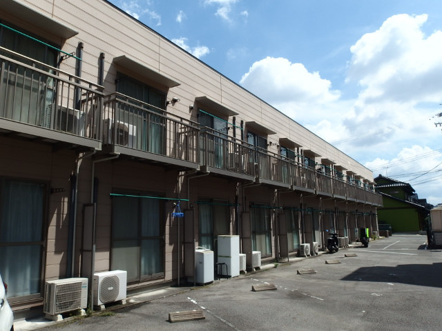 コンフォール野添の外観