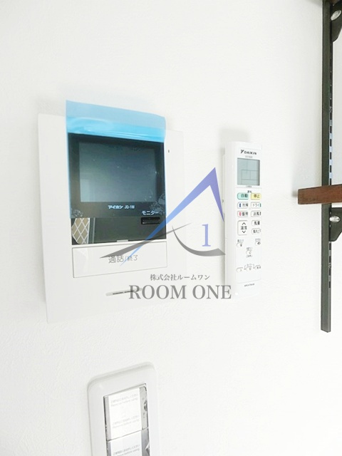 ハーミットクラブハウス石川台のセキュリティ|モニター付インターホンです。