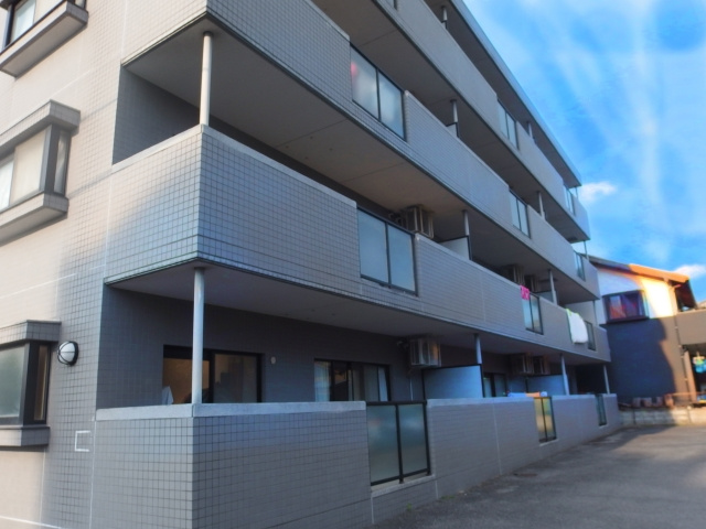 ロイヤル柴田の外観